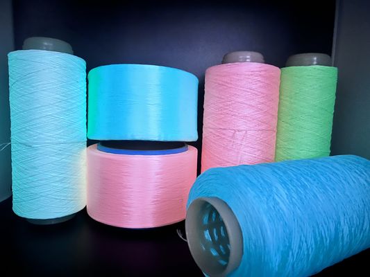 качество  Heat Resistant Luminous Yarn Glow Yarn Knitting 30 Minutes Charge завод